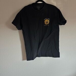 Black tee men, size L